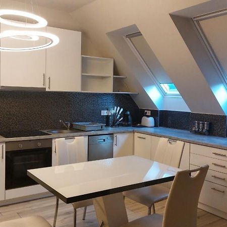 Hajnal Apartman Apartment Seghedin Exterior foto