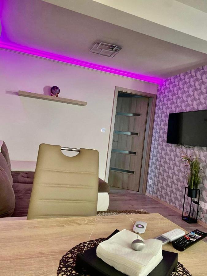 Hajnal Apartman Apartment Seghedin Exterior foto